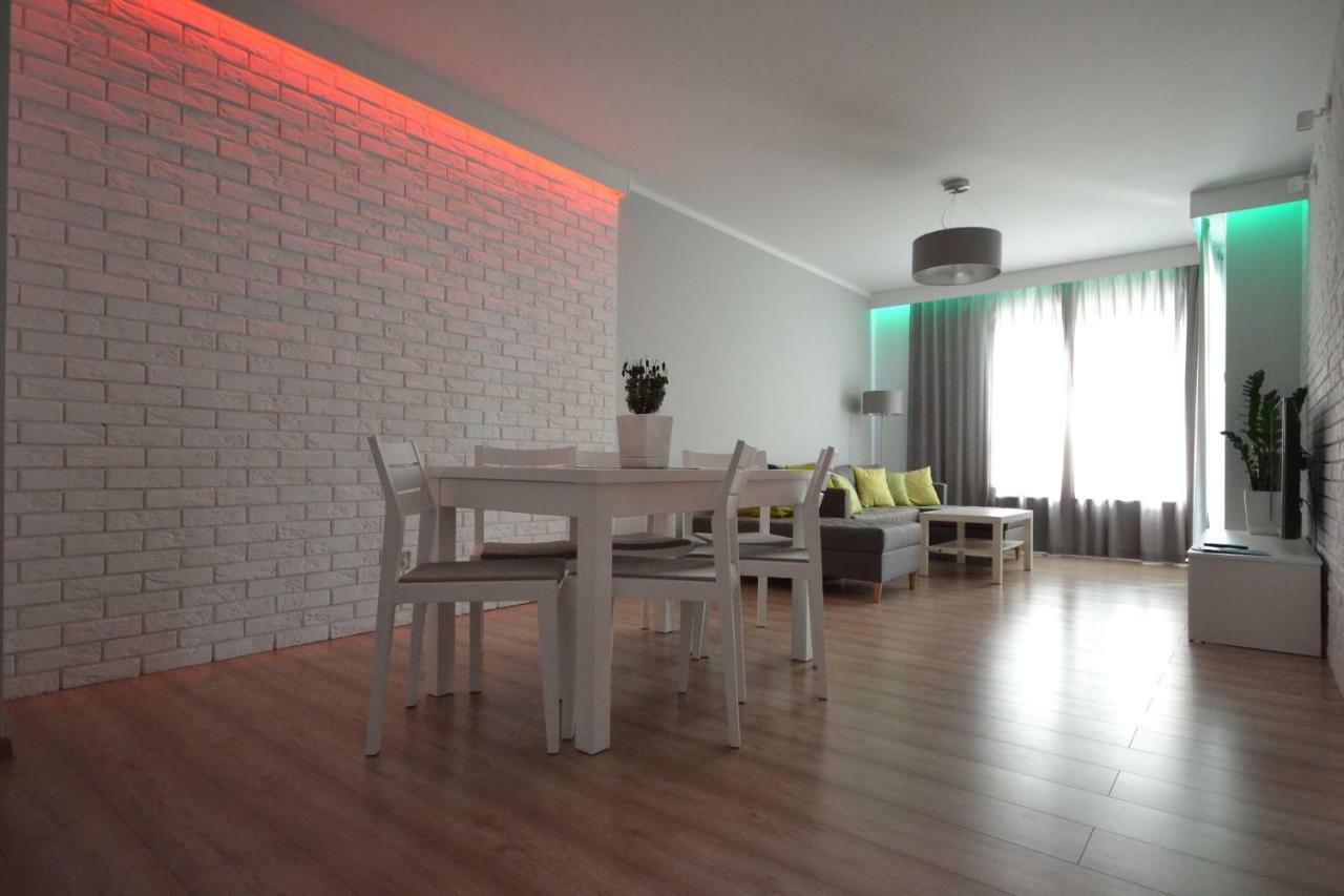 Apartmán Grand De Luxe Solna Kolobřeh Exteriér fotografie